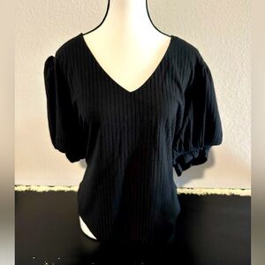 Black Ribbed V Neck Bodysuit!!!